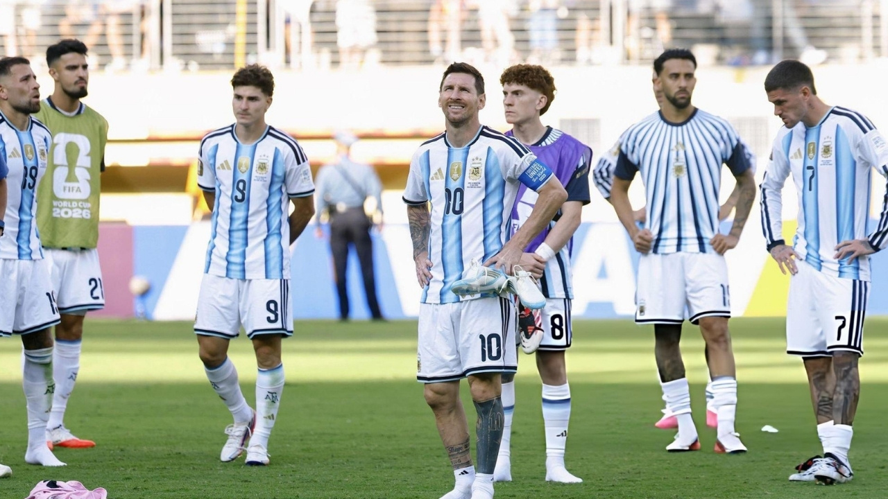 Argentina president announces national holiday despite final loss argentina
