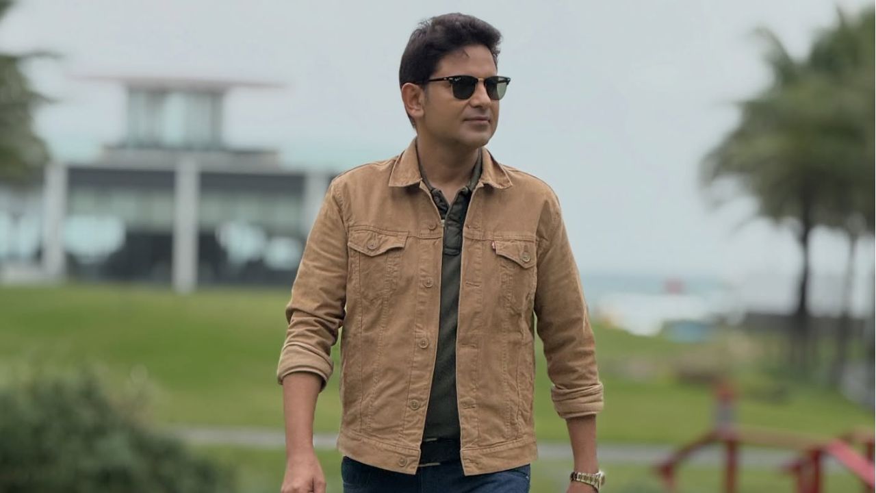 Manoj Muntashir apologises for Adipurush