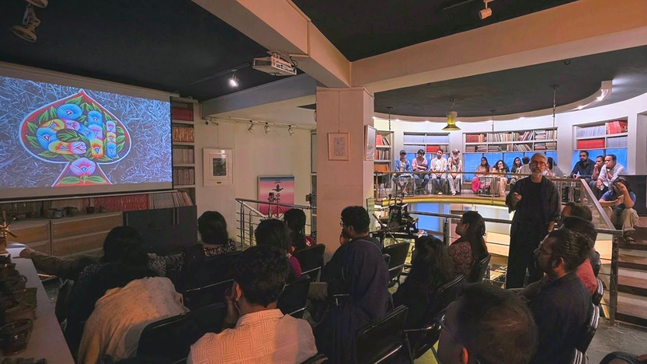 Bishwajit Goswami speaks during the Cosmos Art Echo session at Gallery Cosmos in Dhaka