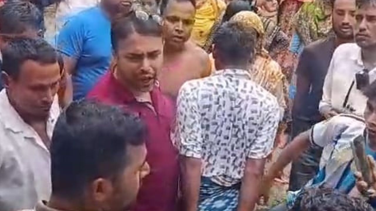 Mob forces police to release drug suspect in Lalmonirhat