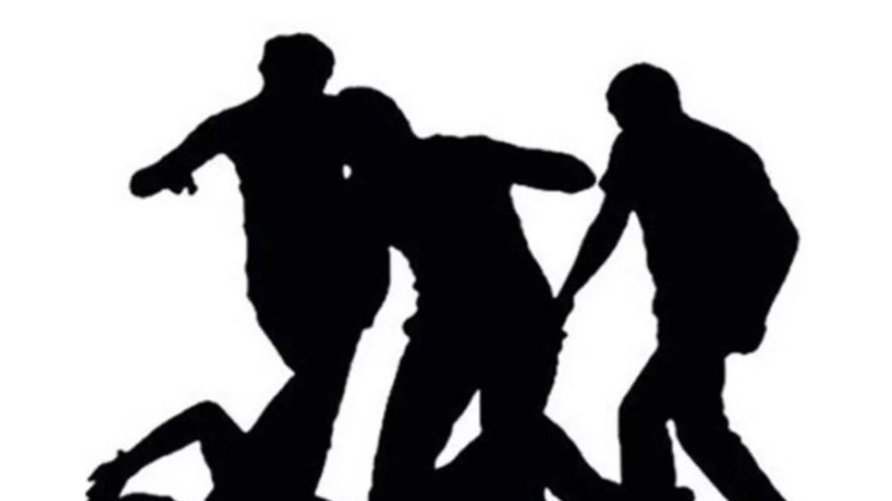 2 journos allege assault by Krishak Dal men in Jhenaidah journalist assault