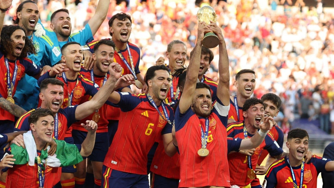 Torres the hero as Spain deny Argentina to win second World Cup spain argentina world cup