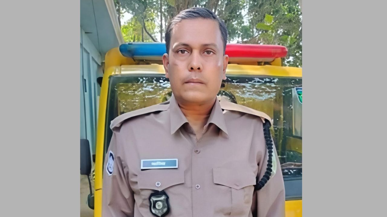 Policeman found hanging in Cox’s Bazar hotel Policeman found hanging in Cox’s Bazar hotel