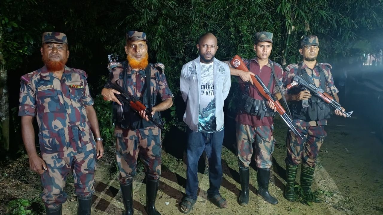 Nigerian national held while allegedly crossing into India BGB Feni
