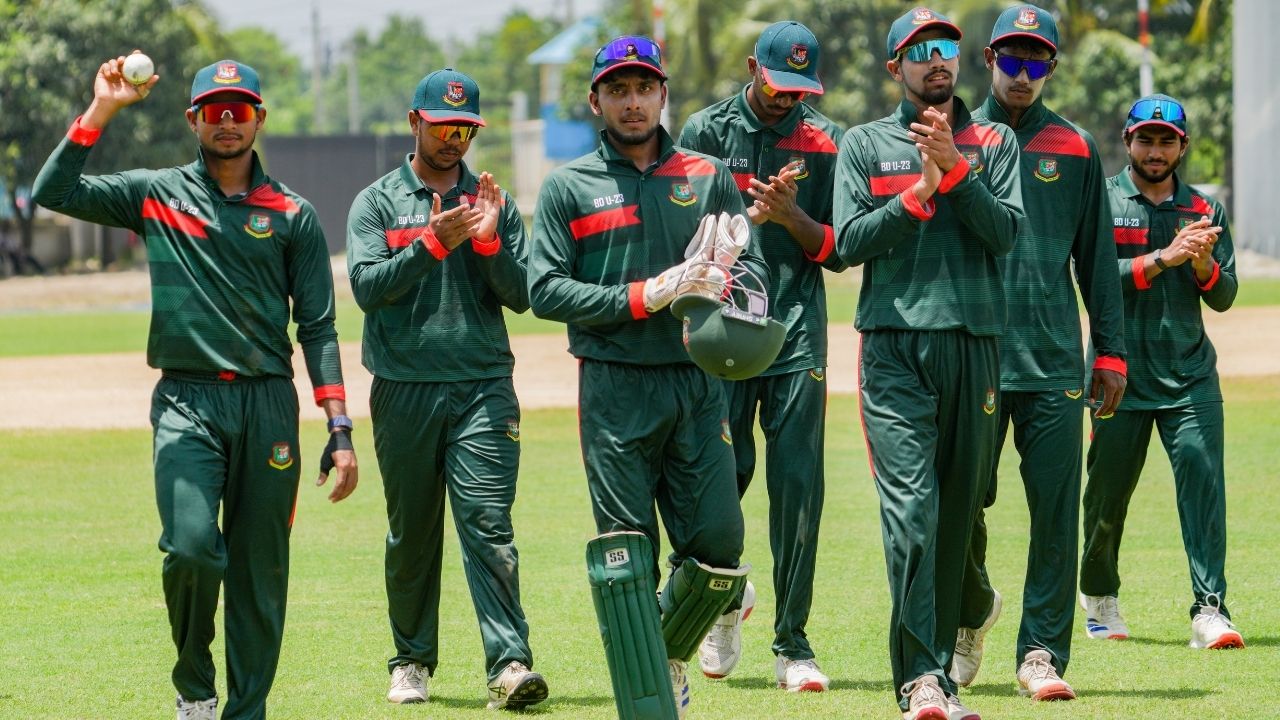Bangladesh U23 overcome collapse to seal series
