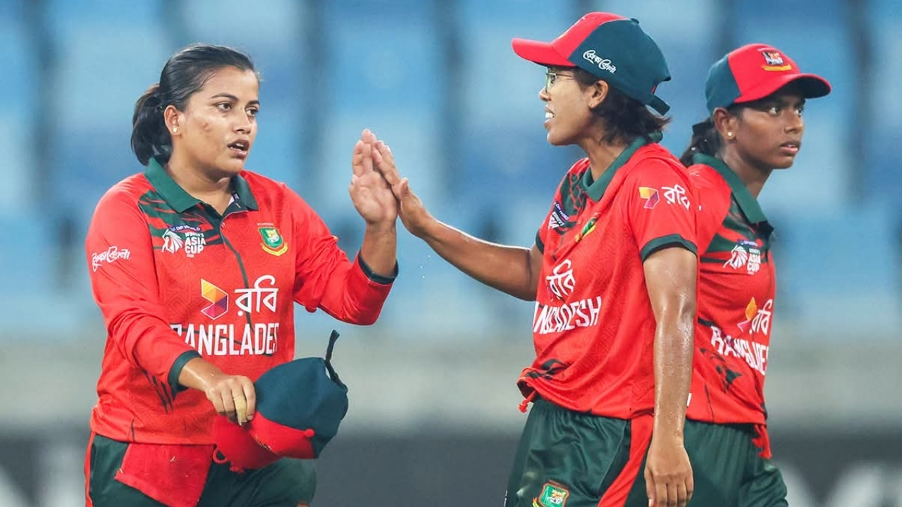 Bangladesh bowlers seal comfortable Asia Cup win
