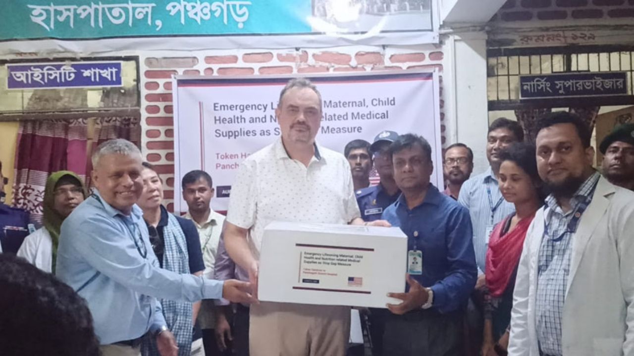 US provides $2.4m health equipment to Bangladesh