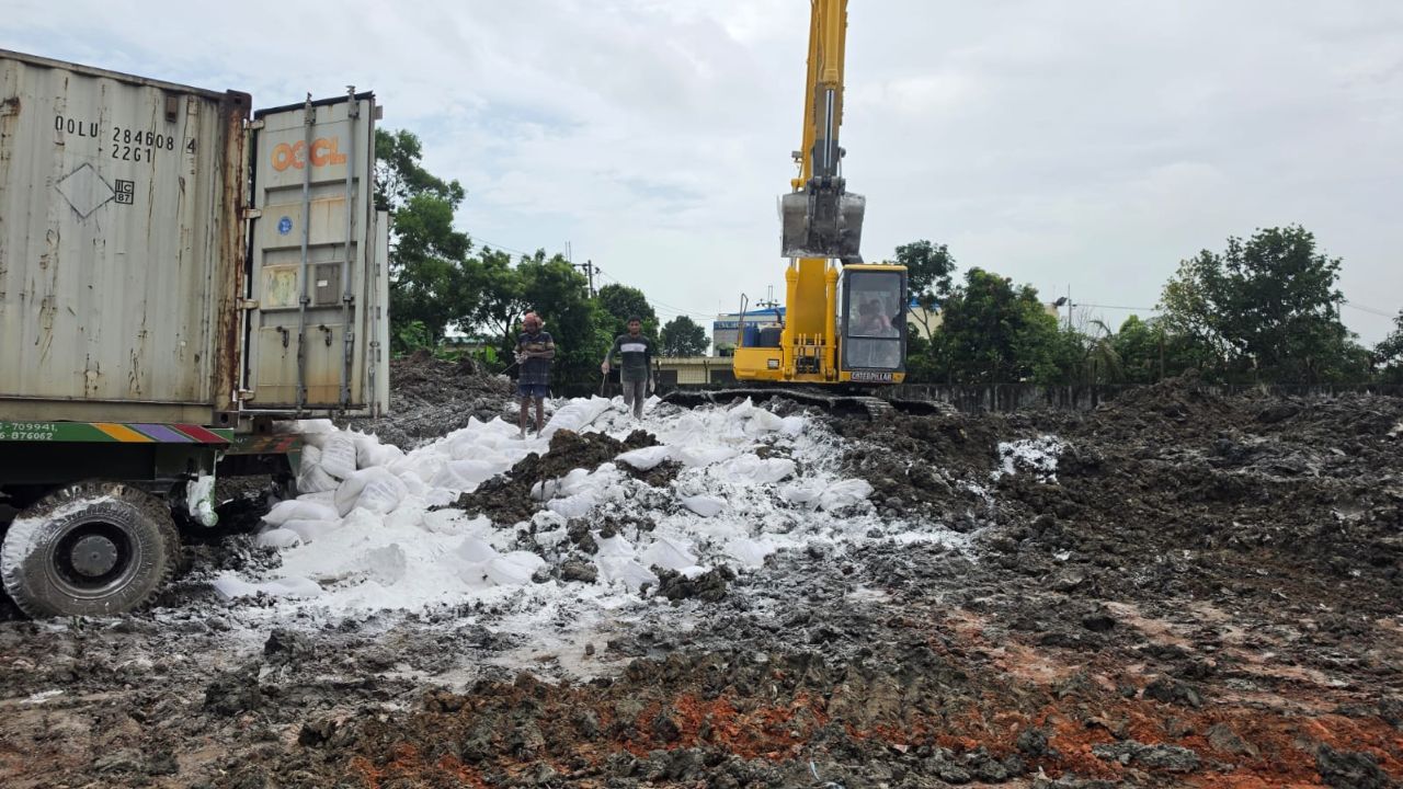 Ctg customs begins destroying tonnes of spoiled, expired goods Ctg customs