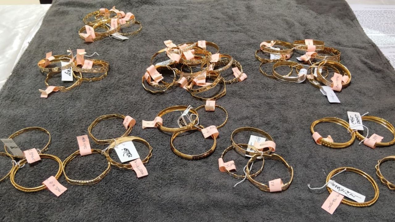 Six arrested for embezzling 99 bhori gold bangles from Ctg shop Ctg embezzling gold