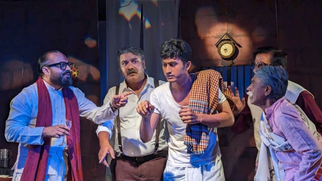 Ethic Theatre celebrates 100th performance of Hari Fatibe Hari Fatibe 100th performance