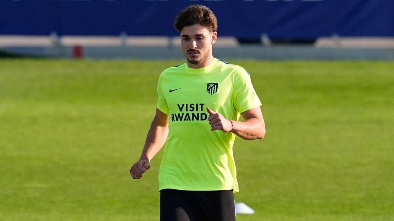 Alvarez absence opens door for Barcelona