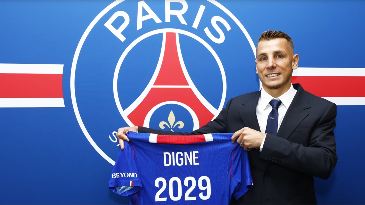Lucas Digne returns to PSG on three-year deal