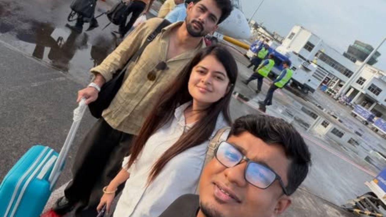 Madhumita Sarcar lands in Dhaka for Gulshaner Chameli Madhumita Sarcar Gulshaner Chameli