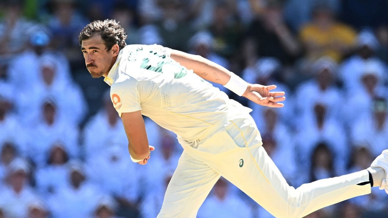 Starc double strike rocks Bangladesh early Starc double strike