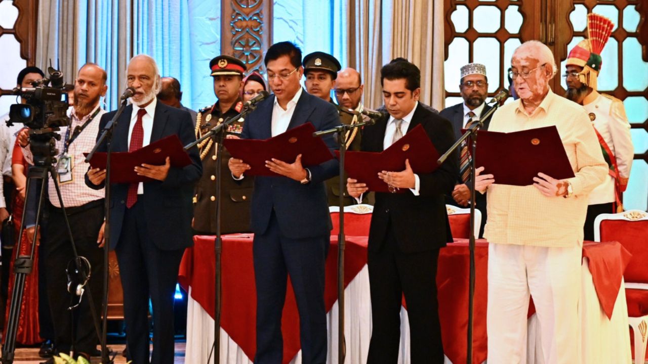 Moyeen Khan among five inducted into Cabinet Moyeen Khan among five inducted into Cabinet