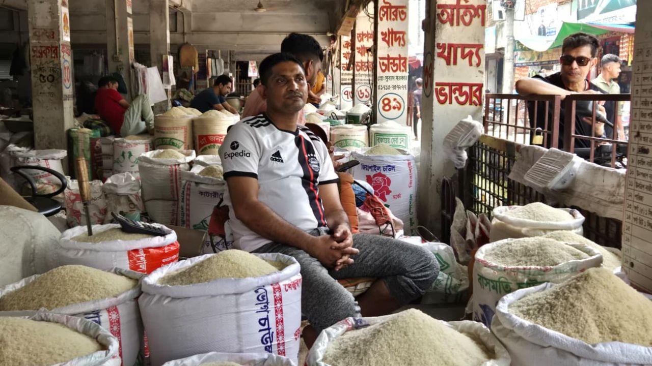 Rice prices spiral in Naogaon market Rice prices