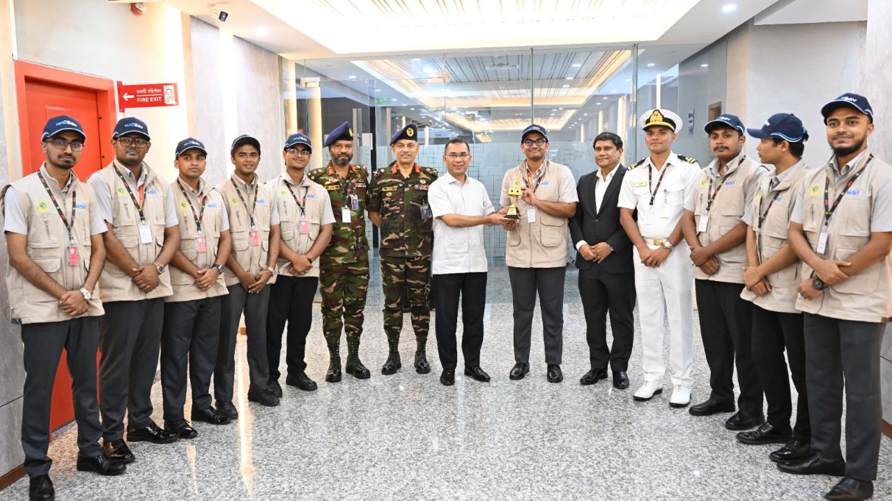 PM assures full govt support for tech startups