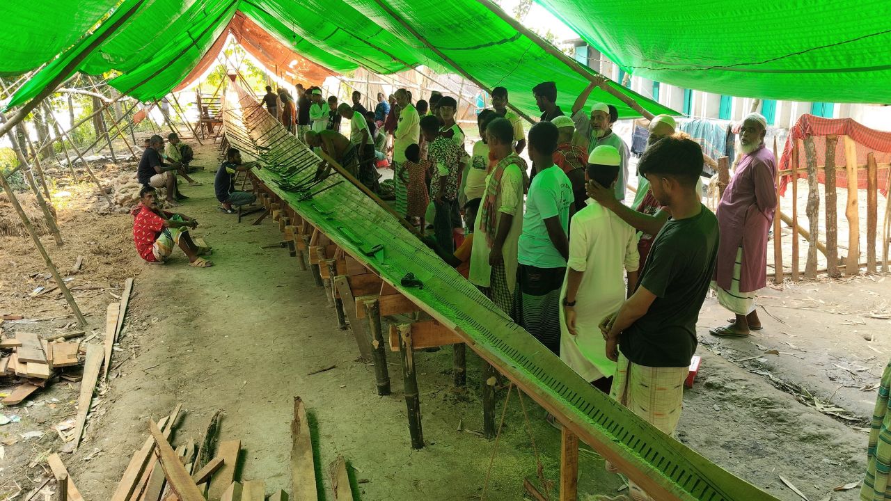82-cubit racing boat revives Pabna’s tradition
