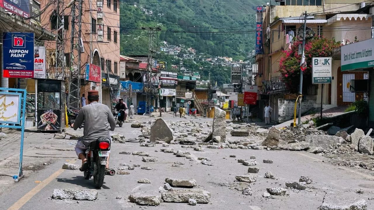 Pakistan’s ruling party leads in Kashmir polls despite boycott Pakistan Kashmir polls