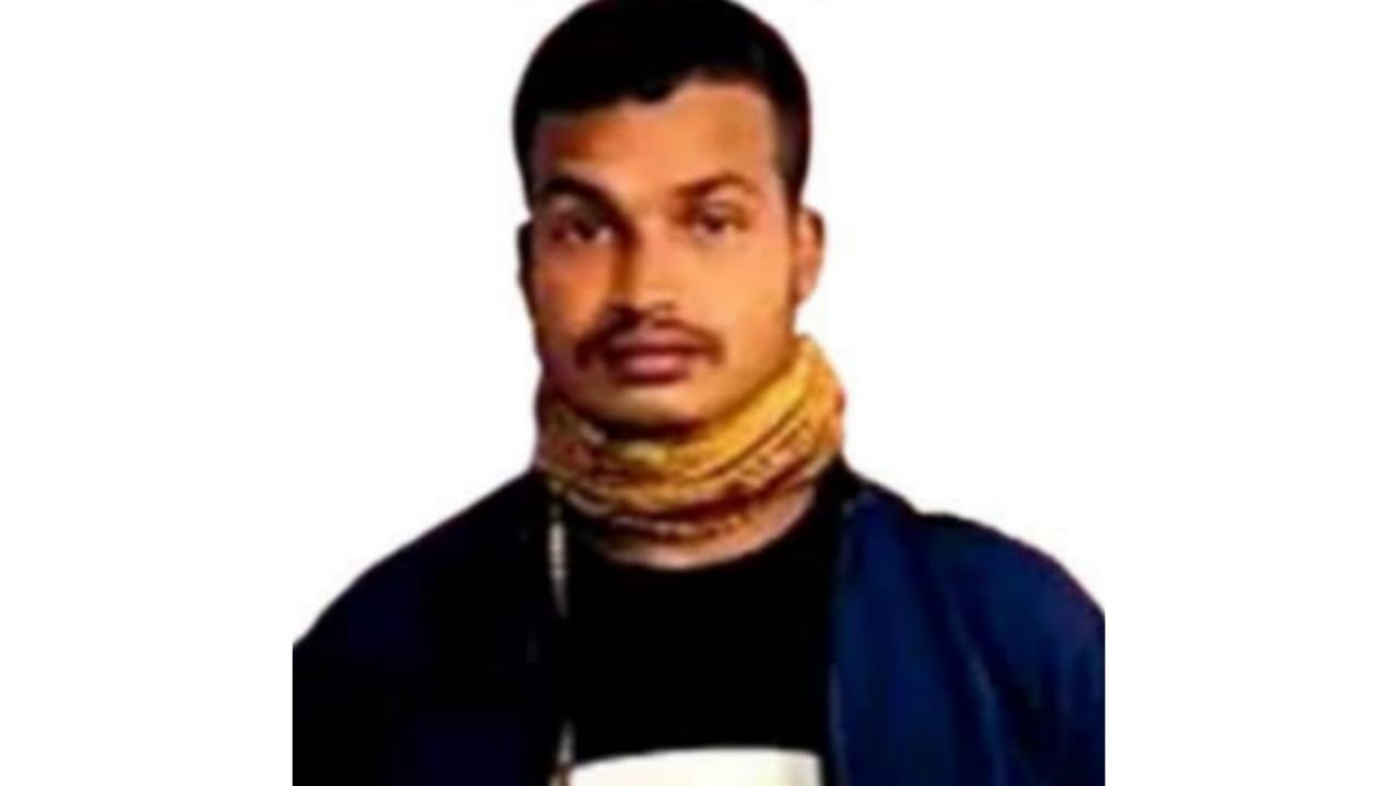 Listed criminal ‘Pichchi Zahed’ hacked to death in Satkania