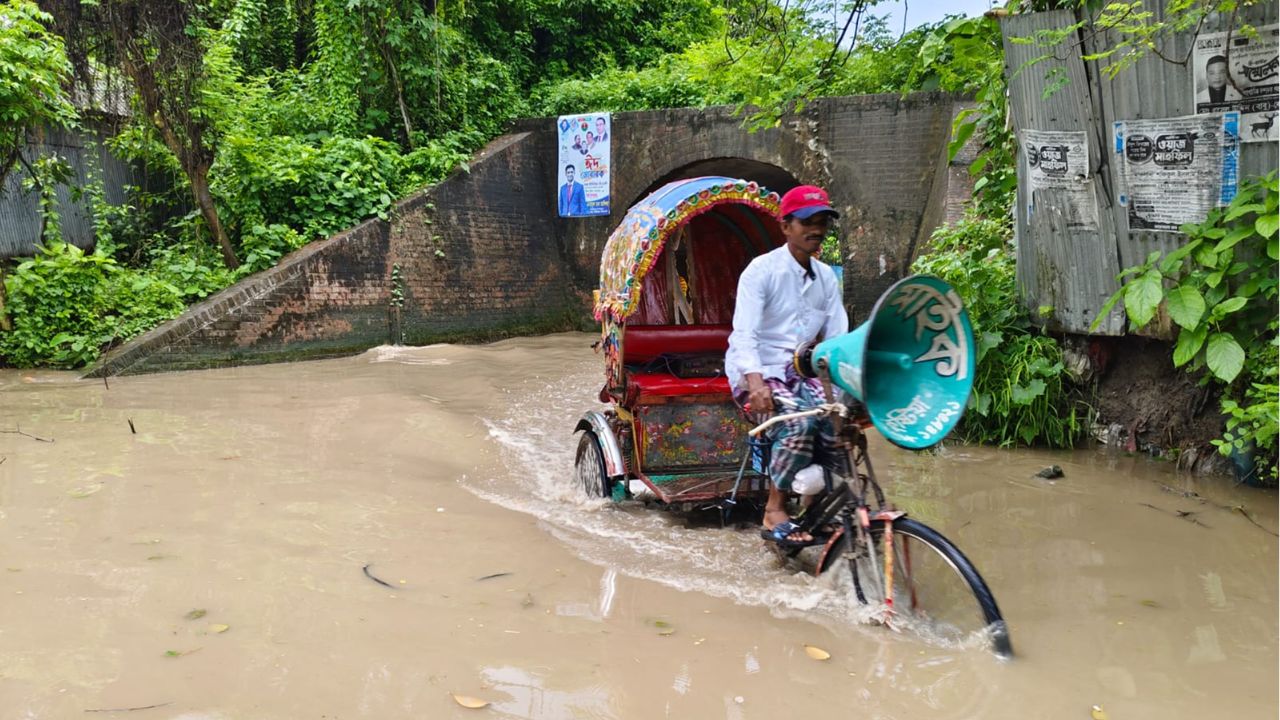 Colonial era tunnel traps one lakh residents under floodwater Railway flooding