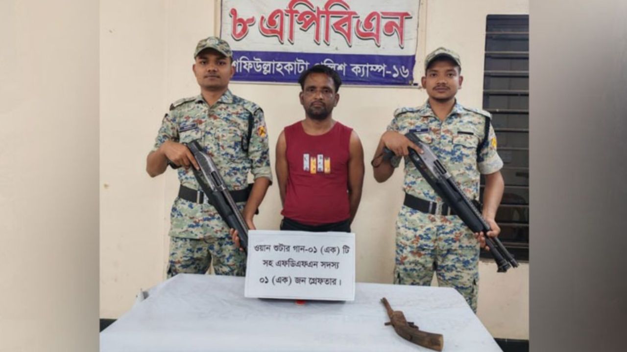 Rohingya man arrested with firearm in Ukhiya camp Rohingya man