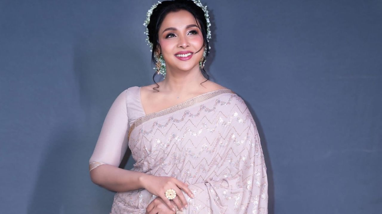 Runa Khan Jolpobon