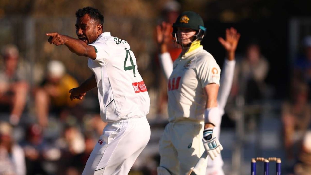 Shoriful removes Smith to break Australia partnership
