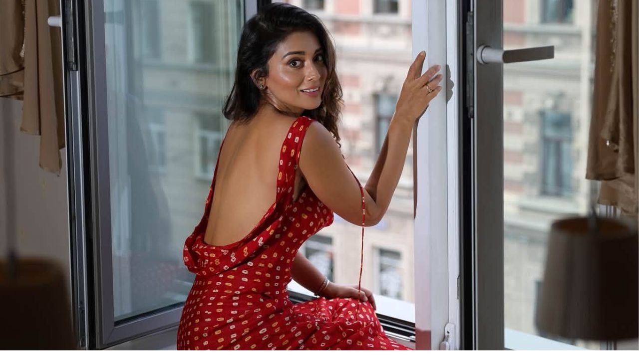 Shriya Saran recalls being snubbed at awards for Awarapan Shriya Saran
