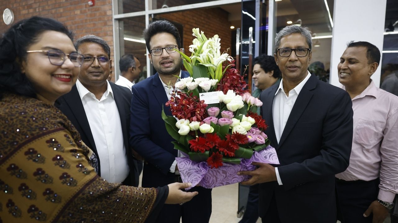 Ethical standards, objective journalism key to democratic transformation