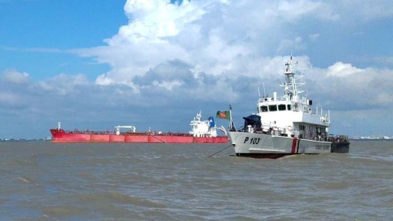 Bay of Bengal collision: Oil tanker damaged, rescue operation underway Bay of Bengal collision