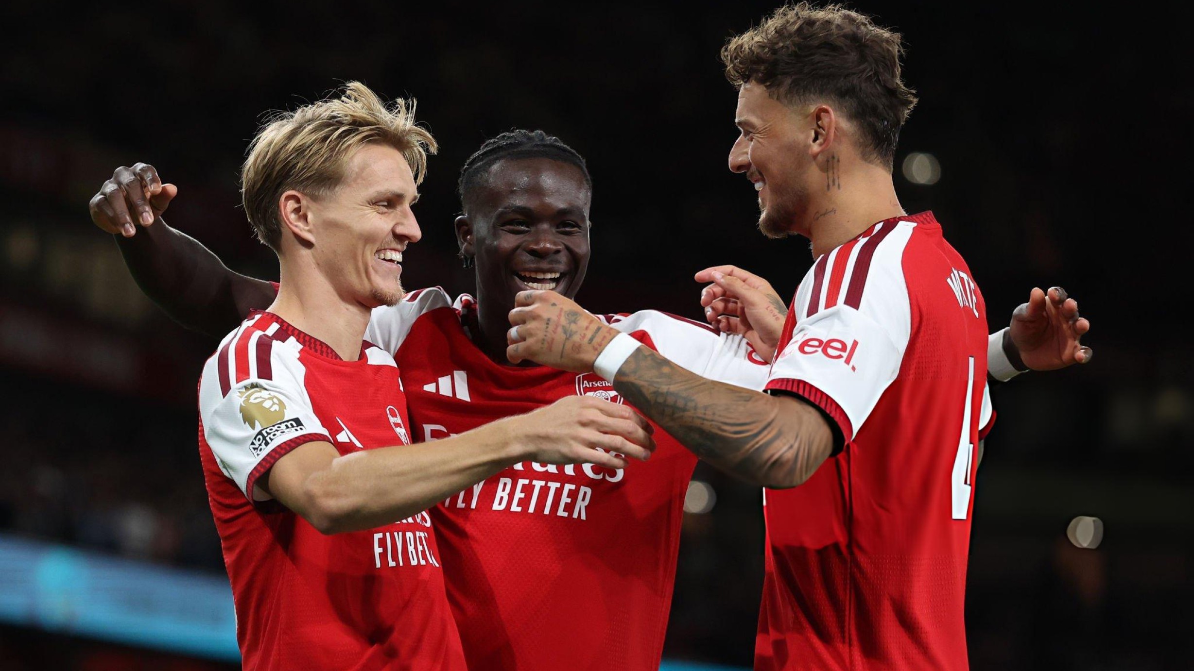 Arsenal beat Coventry 3-0 in Premier League opener