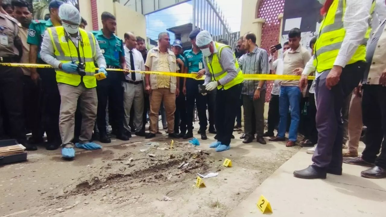 Bomb explodes on court premises in Barishal barishal blast