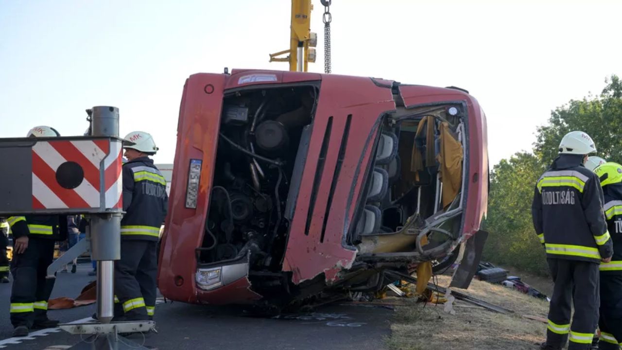 Hungary bus crash