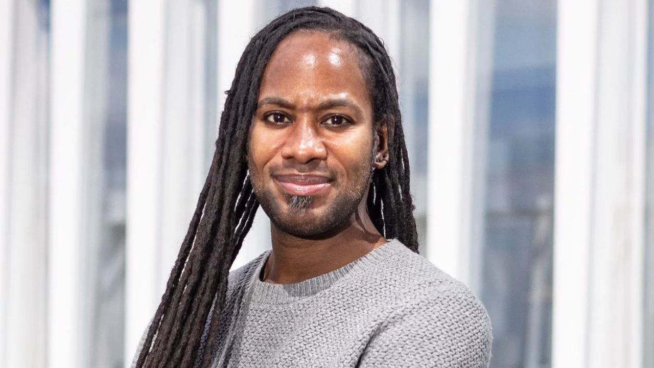 Cambridge University professor Jason Andy