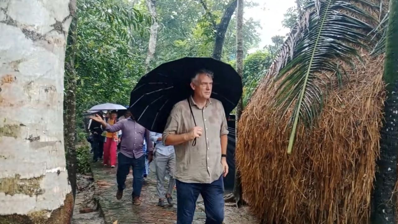 Dutch envoy hails community-led water initiatives in Barishal Dutch