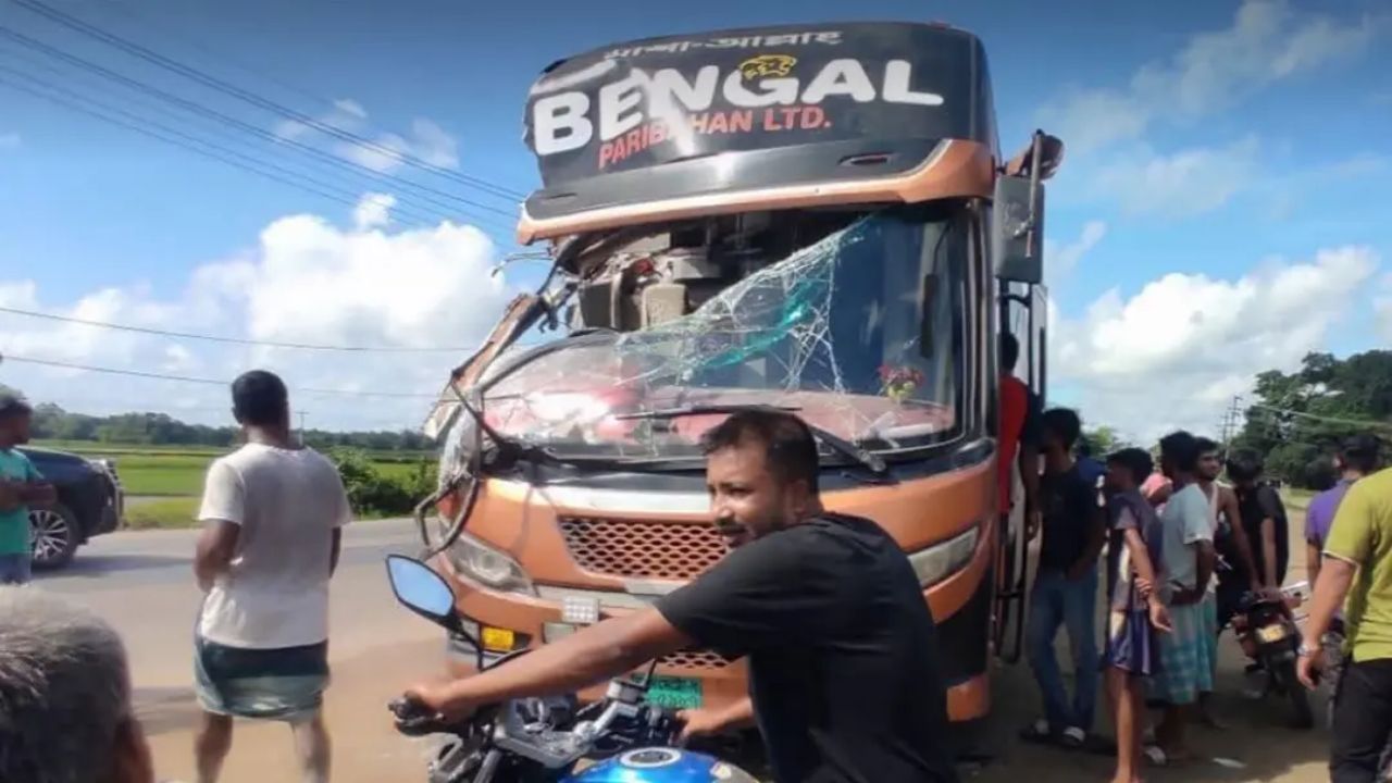 9 dead in head-on bus collision in Sylhet Sylhet
