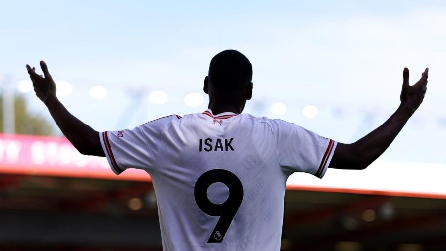 Isak settles scrappy Liverpool win At Bournemouth