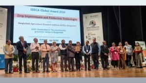 BARI wins ISSCA Global Award for groundnut variety