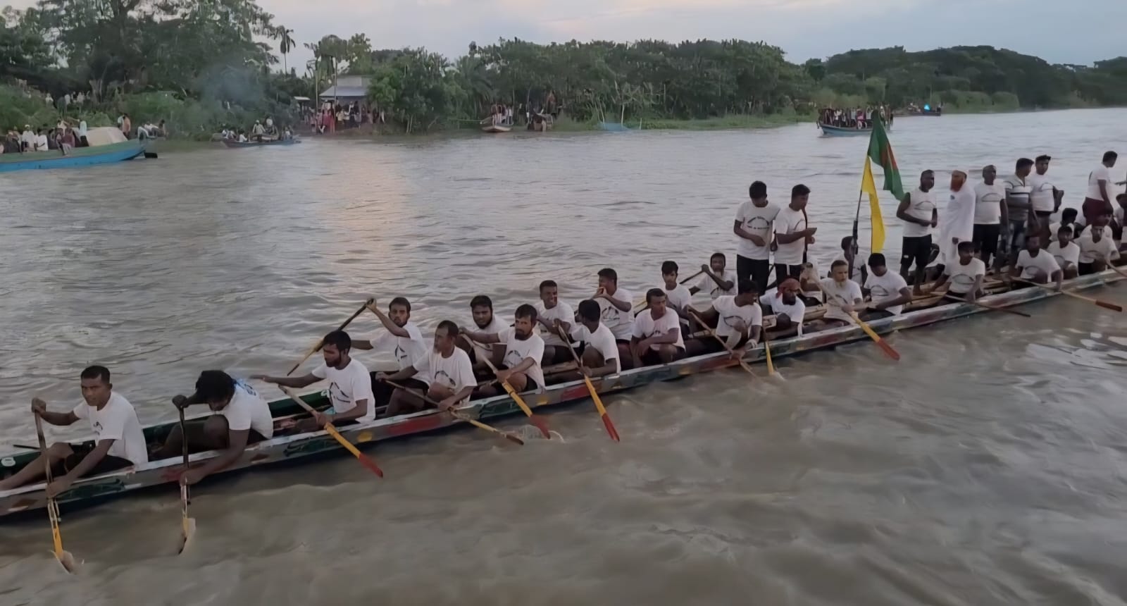 Boat race Madaripur