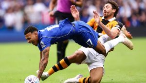 Chelsea held by Hull as Liverpool stumble