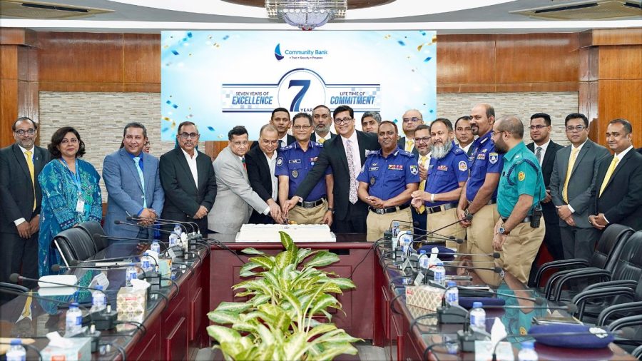 Community Bank sets 2029 cashless goal on 7th anniversary