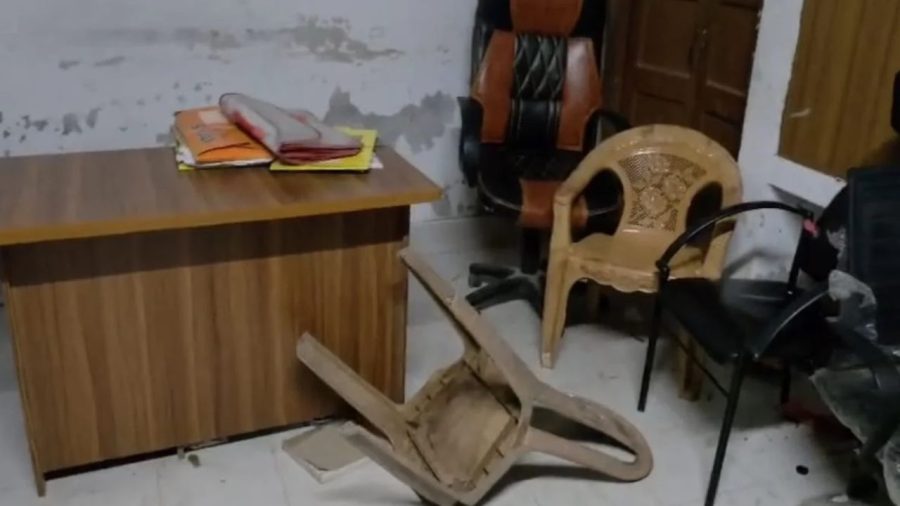 17 detainees snatched as youths storm Daudkandi police station