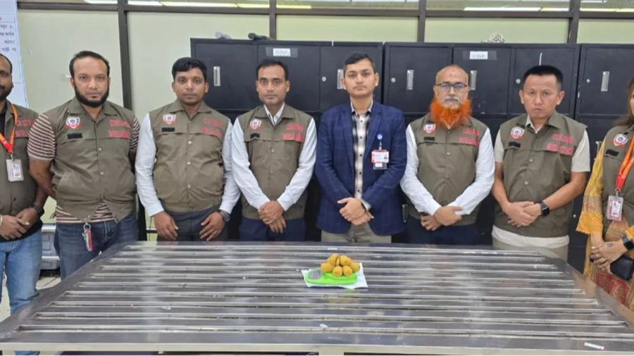 Gold worth Tk14.7 lakh recovered from passenger’s rectum