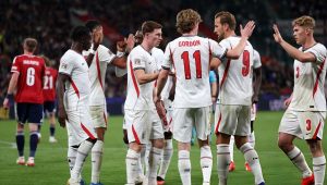 Gordon, Kane on target as England beat 10-man Czechs