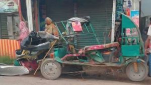 Three killed, 3 hurt as truck hits auto-rickshaw in Gazipur