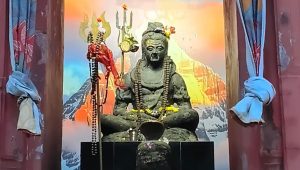 Vagabond vibes: Twilight catharsis at Jagannath Hall Shiva Temple