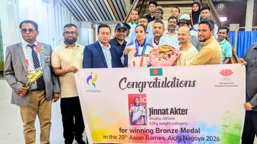 Asian Games bronze medallist Jinnat receives warm welcome home