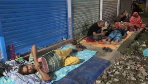 Seeking medical treatment: Many Bangladeshis spending nights on Kolkata pavements