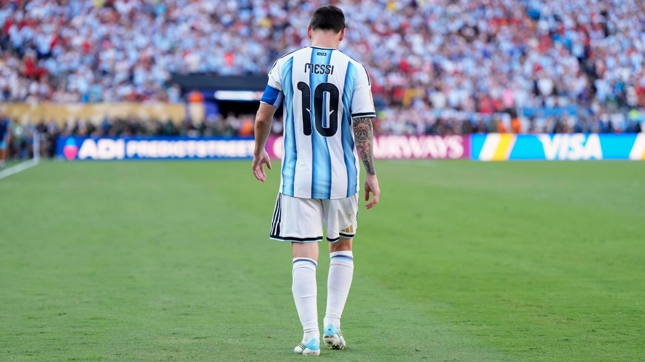 Di Maria calls retiring Messi ‘Greatest of All Time’